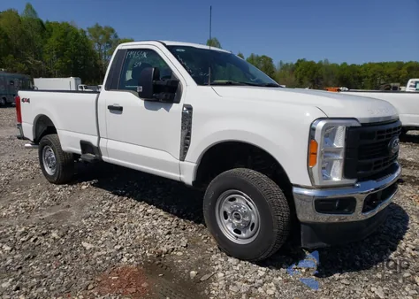 2023 Ford F250 Super Duty from USA, damaged, VIN 1FTBF2BA4PEE00455